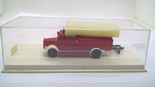 Brekina 4021 mercedes 311 - 4021,