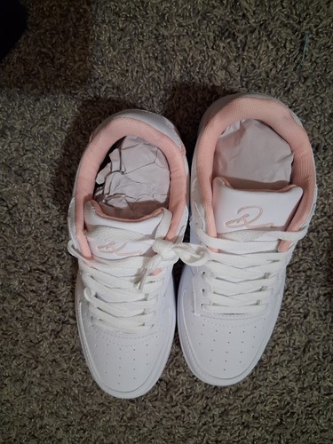 Karl kani sneaker line - karl,