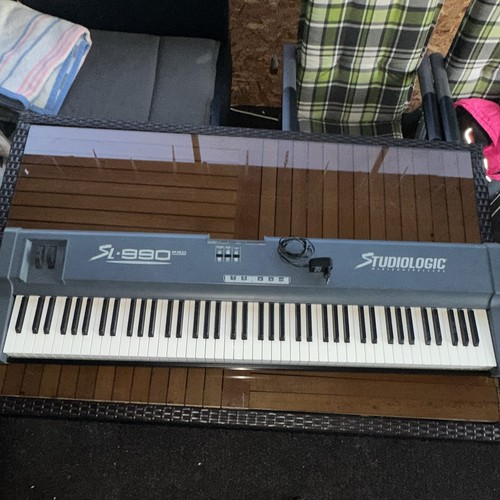 Studiologic 990 pro - studiologic,