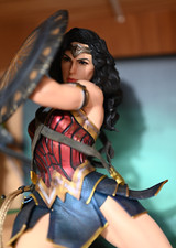 Wonder Woman Statue – Queen Studios – 1/4 Scale - DC Comics - Early Bird Version