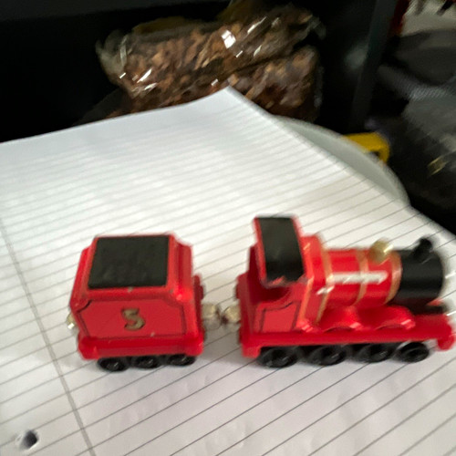 Spielzeug lokomotive mit - spielzeug-lokomotive,