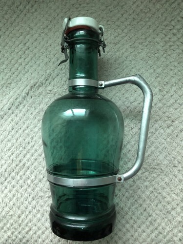 Bierkrug aus grünem - , 2