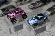 „Hot Wheels Chrome Micro Racer“ Porsche 911 & VW Baja Käfer in 1:87 sehr, sehr