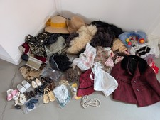 ☛ Puppen KONVOLUT ☚ ❗ Perücken ❗ Schuhe, Kleidung❗ Stoffe❗