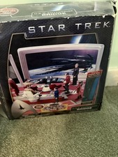 Playmates Star Trek USS