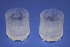 2 alte Relief Stamper 2 cl - höhe 5,8cm - durchm. 4,3cm