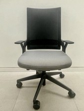 Senator Ecoflex ECF740HA Bedienerstuhl mit Netzrückenlehne – schwarz & grau