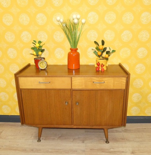Kleines 60er jahre - jahre, sideboard