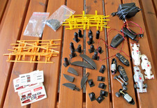 Carrera Car Racing; Konvolut Kleinteile; Leitplanken; Netzteil; Regler; Motoren