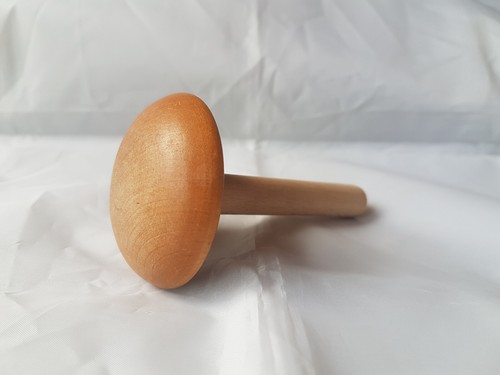Alter stopfpilz aus holz - alter,