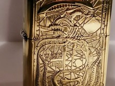 Alien Xenomorph Facehugger Biomechanical zippo Feuerzeug Set Aliens Gold Silber