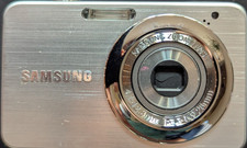 Samsung ST Series ST30 10.1MP Digitalkamera - Silber