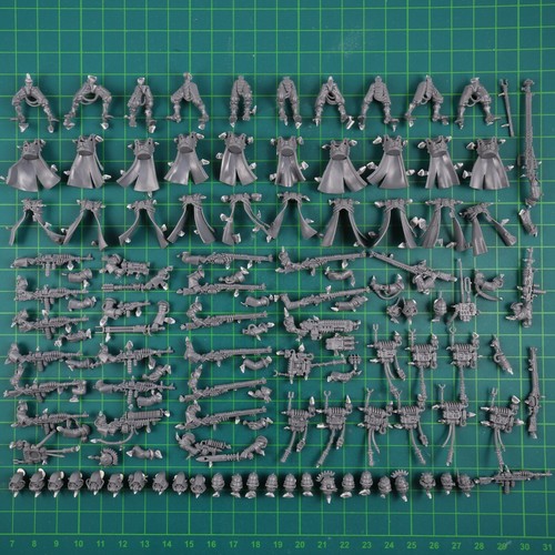 Adeptus mechanicus skitarii - adeptus,