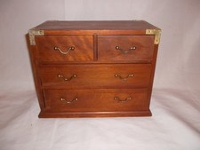 Schmuckschatulle mit Schubladen Modelkommode Mini Kommode Schminkschatulle