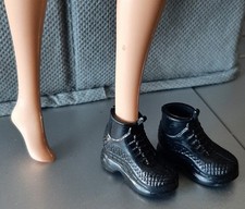 Barbie schwarze hohe Schuhe -