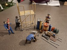 Spur 1 BW Figuren Gerüst