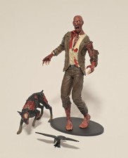 Zombie Crimson Head mit Cerberus & Krähe Resident Evil 1 NECA Archives 2006