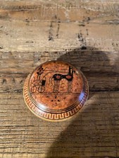 Kleine Schale mit Deckel alt