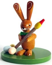 Ostern Hase auf Sockel