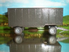 Roco # 164 # 2-Achs-Trailer mit Kofferaufbau # US Army, UN, Nato ua. # H0/1:87 #