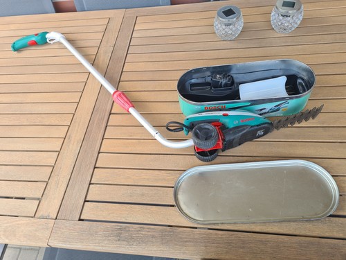 Bosch akku strauch und - akku,