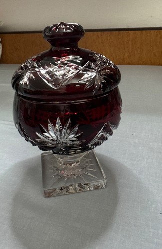 Rubinrote kristall bonboniere - kristall,