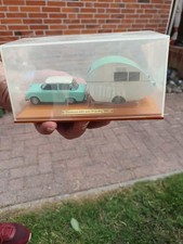 Atlas DDR-Auto Kollektion 1:43 Trabant 601 mit Würdig 301