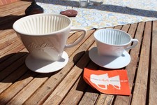 Konvolut 2 Melitta Kaffeefilter Porzellan 102 3 Loch , 100 3 Loch