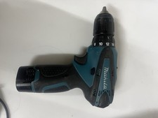 Makita DF330D Akku-Bohrschrauber mit Akku