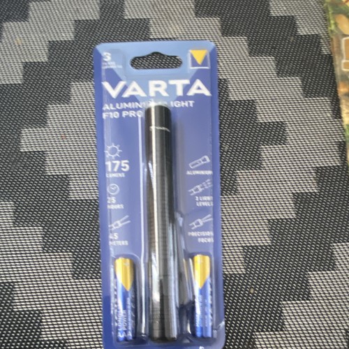 Varta f10 pro led taschenlampe - varta,