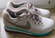 Nike Wmns Md Runner 2 Grau/Mint TOP