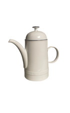 Kaffee- oder Teekanne