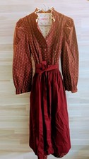 Dirndl Gr.42 weinrot geblümt