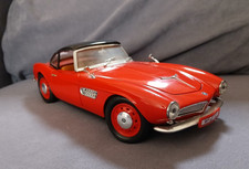 BMW 507 Touring Sport Cabrio rot Modellauto 1:18 Revell 
