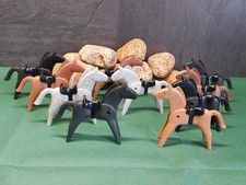 Playmobil 10 Pferde mit Sattel