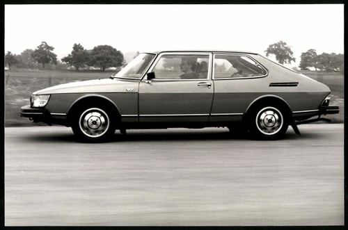 Fotografie auto saab 900 - auto, ems