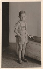 Foto Hübscher Junge mit