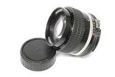 Nikon  Nikkor 2 / 85 mm