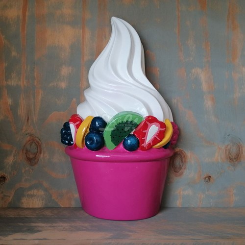 Frozen yogurt cm - yogurt,