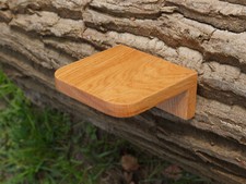 Kleines Wandregal in