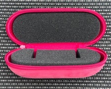 Original Omega Uhrenbox Vintage Etui Reisebox Kunstleder rot inkl. Plastikbox