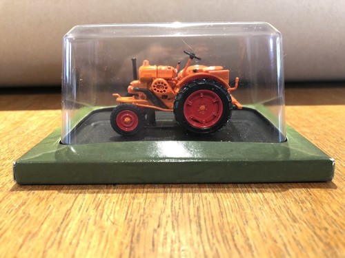 Hachette scale model - model, tractor