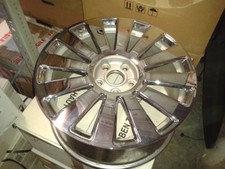 Neue Audi  Alufelge 4F0601025AA chrom ET48 8x18 ungelaufen von Ersatzrad