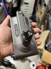 Dyson V10 SV12 Original Akku Li-Ion 25,2V 2600mAh 66Wh