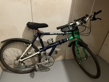 Fahrrad mit komplettem