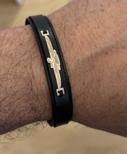 Designer Armband 18 Karat Gold & Schwarz Leder Farvahar. Verstellbar