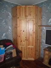 Sehr schöner eckschrank aus - sehr,