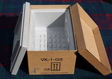 2x große Styropor-Boxen mit org.Pappaußenhülle