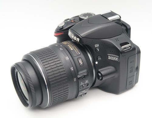 Nikon d3200 nikkor 18 55mm - +, 18-55mm