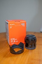 Sony 35mm f1.8 OSS ( SEL35F18) E-Mount für APS-C inkl. Adapterring Zubehörpaket